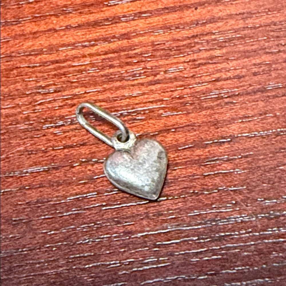 925 Sterling Silver Vintage Heart Pendant - Picture 3 of 4